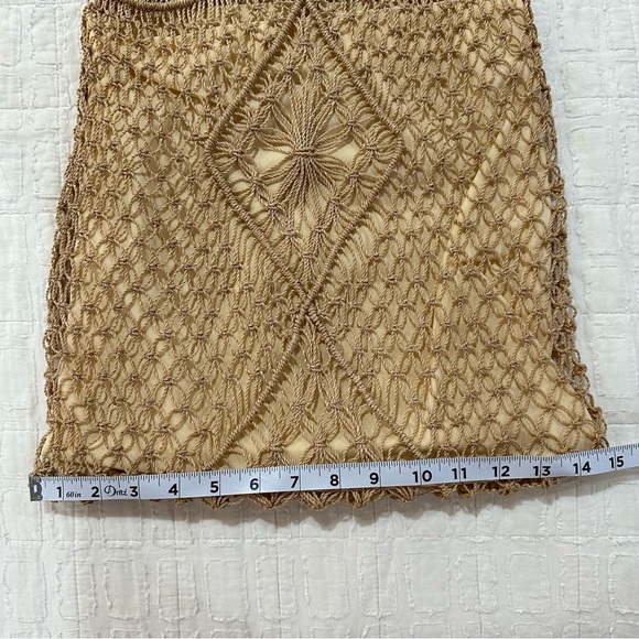 Vintage Handwoven Raffia Wooden Handle Bag - Picture 6 of 8